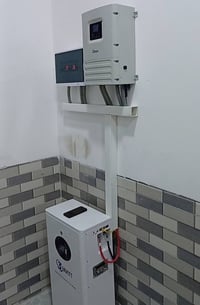 بطاريات LFP • انفرتر Deye • ألواح 615 واط