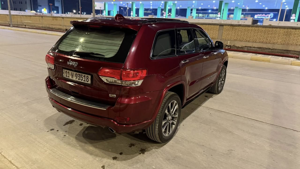 السلام عليكم
جيب كراند شيروكي اوفرلاند خليجية وكالة هارلم موديل 2018
رقم بغداد باسمي 
ماشيه 102 كم 

المواصفات : 
فول 1/1 للاخير شنو ابالك بيهه 
 داخل جلد  جكات تصعد وتنزل 3 شاشات بلادي كار بلي نظام صوت Alpine 10 سماعات تبريد وتدفئة كشنات امامي وتدفئة كشنات خلفي وتدفئة ستيرن كشنات خزن ميموري مري جانبية شفط وتعتيم وتدفئة حساسات امامي خلفي زراكات بلايت بانوراما 
الاضافات : 
تخم تاير دنلوب ياباني العام شاده ..
دواسات كهربائية يم شنايزر بمليون..
 منظومة زنون عدسة كاملة ب 500 دولار لايت رهيب..

سيارة بيها بابين تبديل وكالة نفس لون اثر حادث خفيف والبيبان القديمات موجودات .  وبيها تكحيل اثر شخط بجاملغ الامامي مال سايق بدون دواخل وبدون ايرباك ونظيفة حيل صدر امامي خلفي جديد وكاله 
سياره ماتصرف عليهه الف دينار

270$ السعر  وبيها مجال 
للتواصل 
***********
***********
مكاني واسط الكوت /// بغداد
