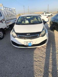 بسم الله....... سعر 84بيه مجال  🚙 كيه ريو موديل 2013  ✅️ أمريكي وارد. ...