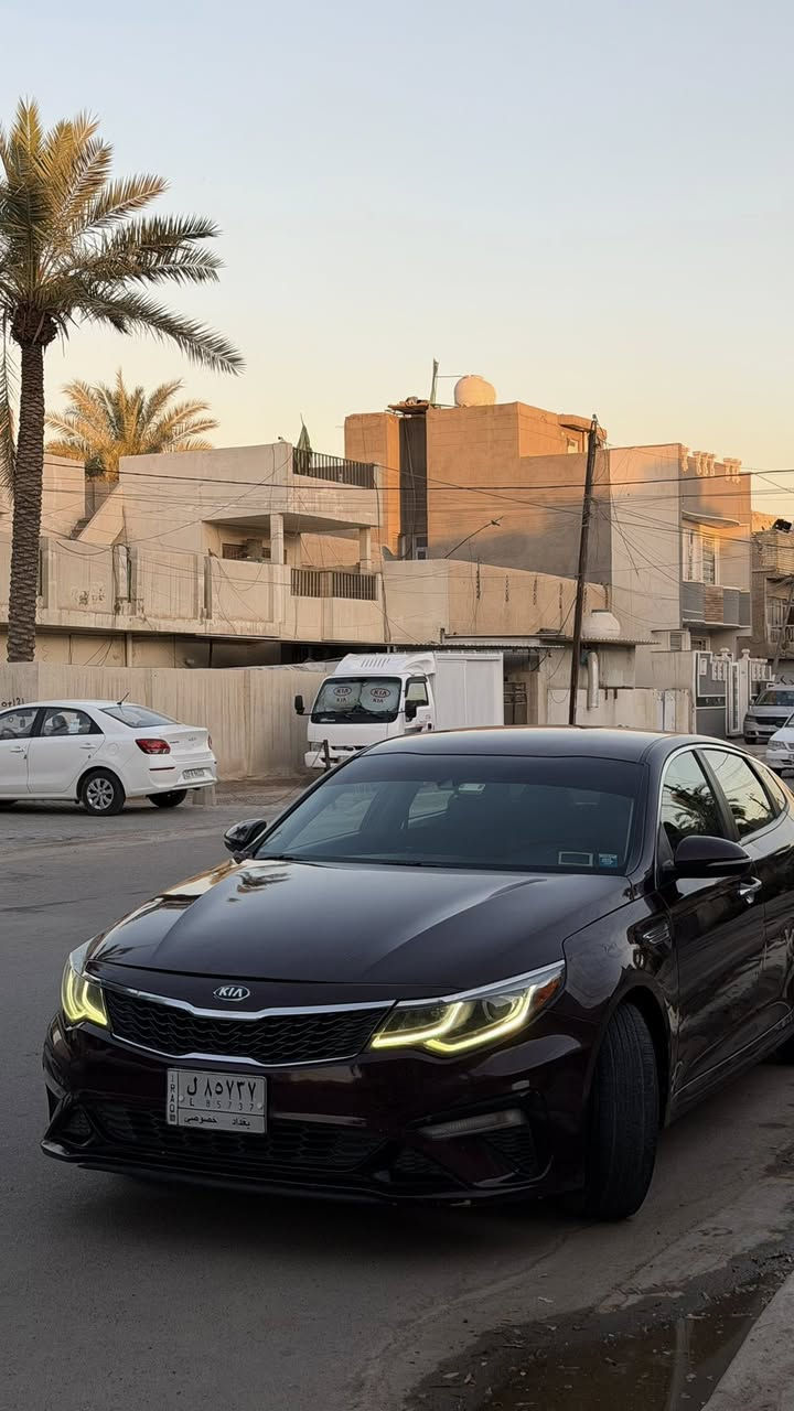 السلام عليكم ورحمة الله وبركاته
للبيع كيا اوبتيما 2020 fe كرزي ♦️
🔺السياره ماشيه ٦٣ الف ميل 
🔺رقم بغداد
🔺حادثه بنيد سطحي مبدل فقط والصور مرفقه
🔺مواصفاتها معروفه كامره دوارة وحساسات ورادار مساعدة الحفاظ على المسار مع توقف ذاتي في حالة اي خطر يمر كدامك
🔺نقاط عمياء بالمري
🔺ابل كاربلي واندرويد اوتو اكيد
السياره جانيها وعلى ايدي كل صياناتها داخل وكالة MOBIS 
تبريدها ثلج ومعروف
مكينة 2400 GDI السياره اسم دوانز مابيها مبرمجة بالحلة 
وغير المحسن مشامه 
الي يجي يشوف نشاطها ونعومتها ويحكم 
🔺السياره معروضه ب140 والشراي يجي ويدلل 
بالتوفيق للجميع 🤍
***********
