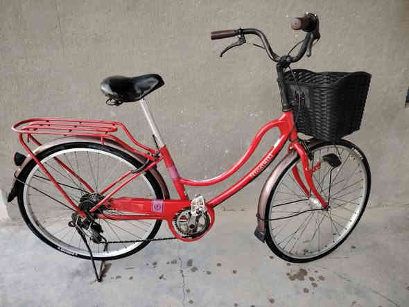 للبيع باسكل حجم 26 نضيف  نضيف السعر 100 الف وبي مجال ***********
