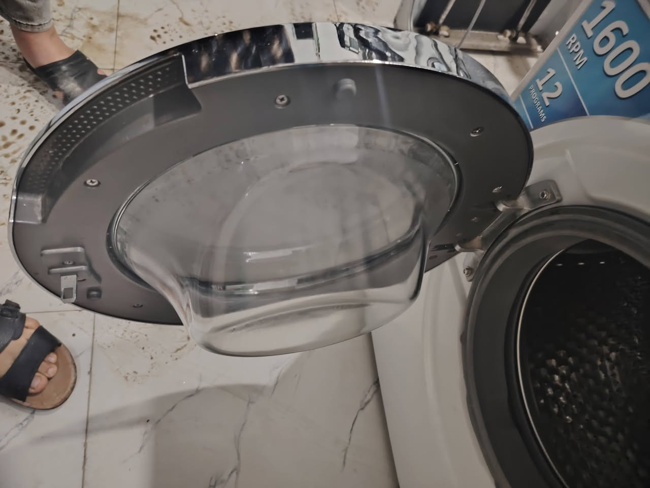 غسالة ملابس فول اوتوماتيك للبيع مستخدمة اقل من سنة نظيفة جدا
حجم 12 كيلو 

العنوان_جلولاء

للأستفسار مراسلتنا على الصفحه او الاتصال على الرقم
***********
