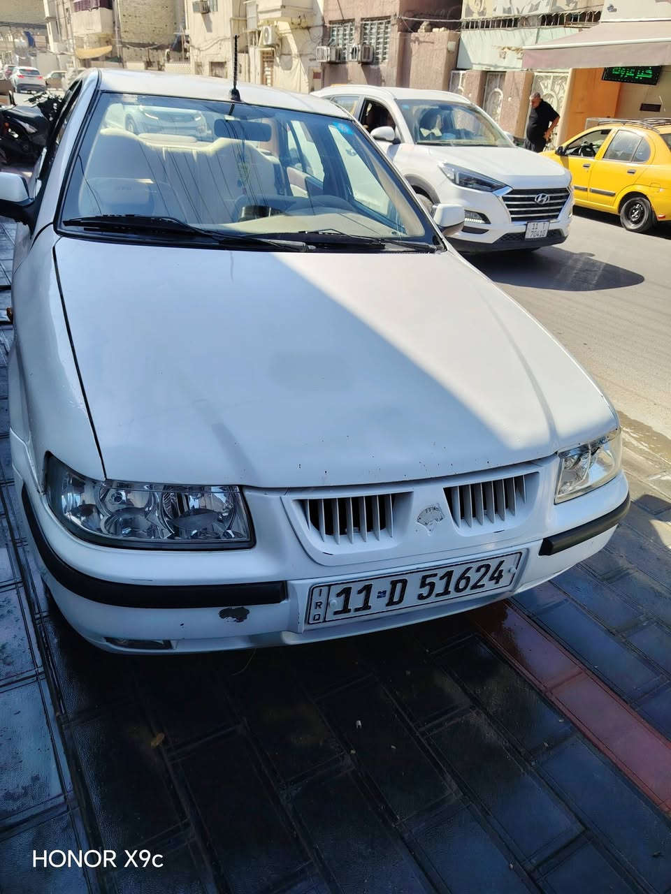 سلام عليكم سمند ٢٠١١ ناطق للبيع باسمي هزة جديده كامله السياره وكدامك نفس الي بصور  مكينه وكير جدد باتريك جديد صدر جديد تايرات جدد كهربايات بلاد تبريد شغال وكامل مابيه اي نقص تجي اتكلب وشوف بعينك السعر ٣٨ وبيهة مجال المكان بالكاظميه *********** متواجد واتساب
