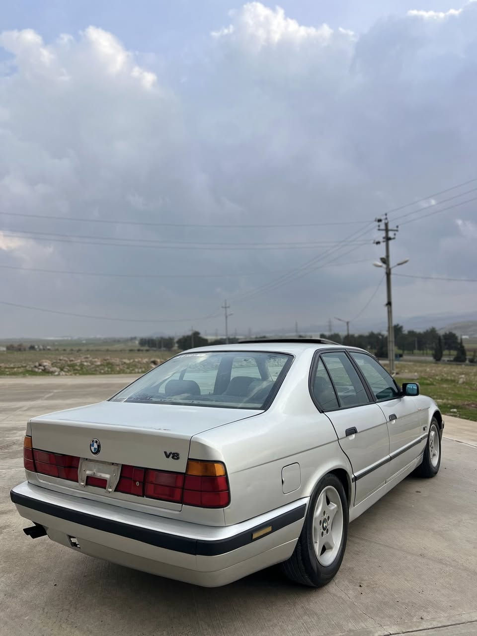 سەرەتا بەناوی خوایگەورە بیئێم مۆدێل ١٩٩٣ مەکینە ٥٢٨ تۆماتیک ئارمی هەولێر چوار جام کارەبا سڵایت ئاوێنە گوێ تەبریت ساردو گەرم تەقەو رەقە بەشەرت بەرخ کوشن جلدو سیاحی ناوودەری لۆک یەک دینار مەسرەفی تیا نیە دەعامی بۆدەعامی بەشەرت مرخ٣٨$ 
***********
