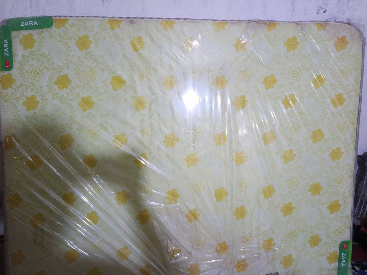 للبيع مندر نفرين اصلي تركي قياس٢٠٠×١٦٠نفرين مستخدم قليل للبيع بكاني بلعمارة ***********
