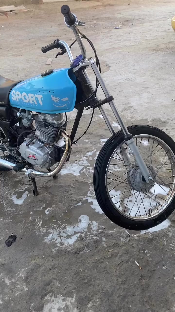 السلام عليكم دراجه ادوات للبيع مكفوله من السرقه دراجه جاهزه من طول للطول دكت هندر مكينه رابيدو قديم مكاني البصره ٥ميل السعر 350 وبيها مجال حكً الجيه الشراي يتصل ***********
