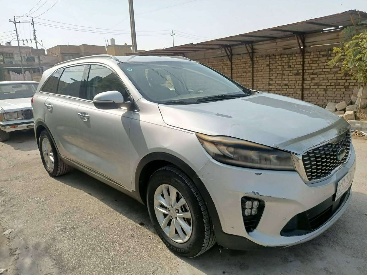 سلام عليكم
سيارة كيا سورينتو موديل 2017 وارد أمريكي، محرك 4 سلندر ، السيارة جاهزة بالكامل، الكير والمحرك بحالة ممتازة وما تحتاج أي شي، تخم تاير   السياره مكفولة، استخدام شخصي 

بيها فقط دحجة بسيطة بخشم البنيد ضررها من امريكا. 
باسمي جاهزه للتحويل مكان سياره الناصريه  السعر 160
رقم الهاتف ‏‪***********‬‏ 
مكلف بنشر
