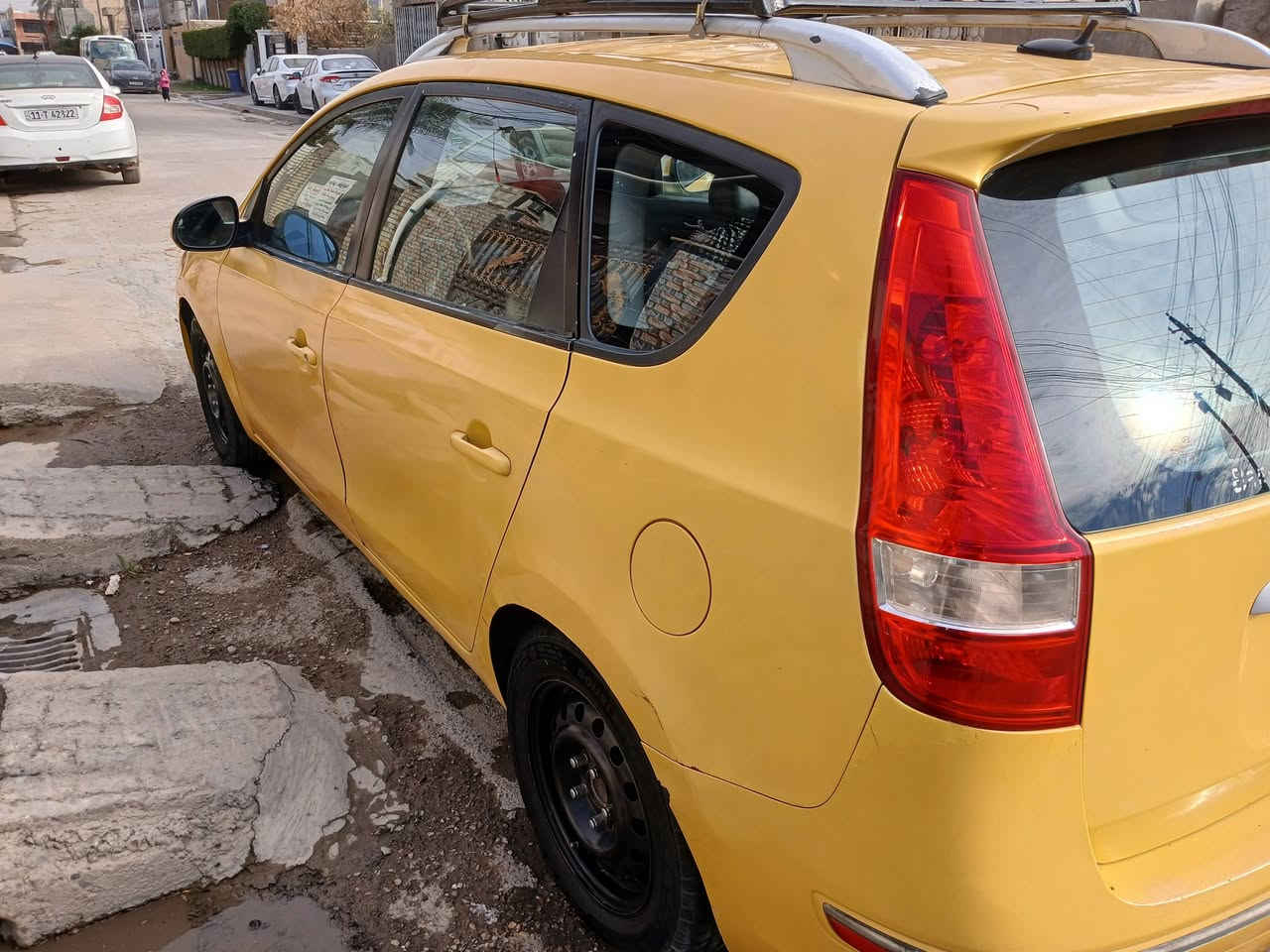 السلام عليكم..النترا تورنج ٢٠١١ وارد أمريكي حادثها جنطه خلفيه بدون ايرباك السيارة ليبل واحد بدون ايرباك مكينه جديده وكير وتبريد وكهربائيات جيده صدر يحتاج تبديل والرقم جديد وسنويه لل ٢٨ مكانها بغداد زعفرانيه السعر ٨٥ للاستفسار *********** واتساب
