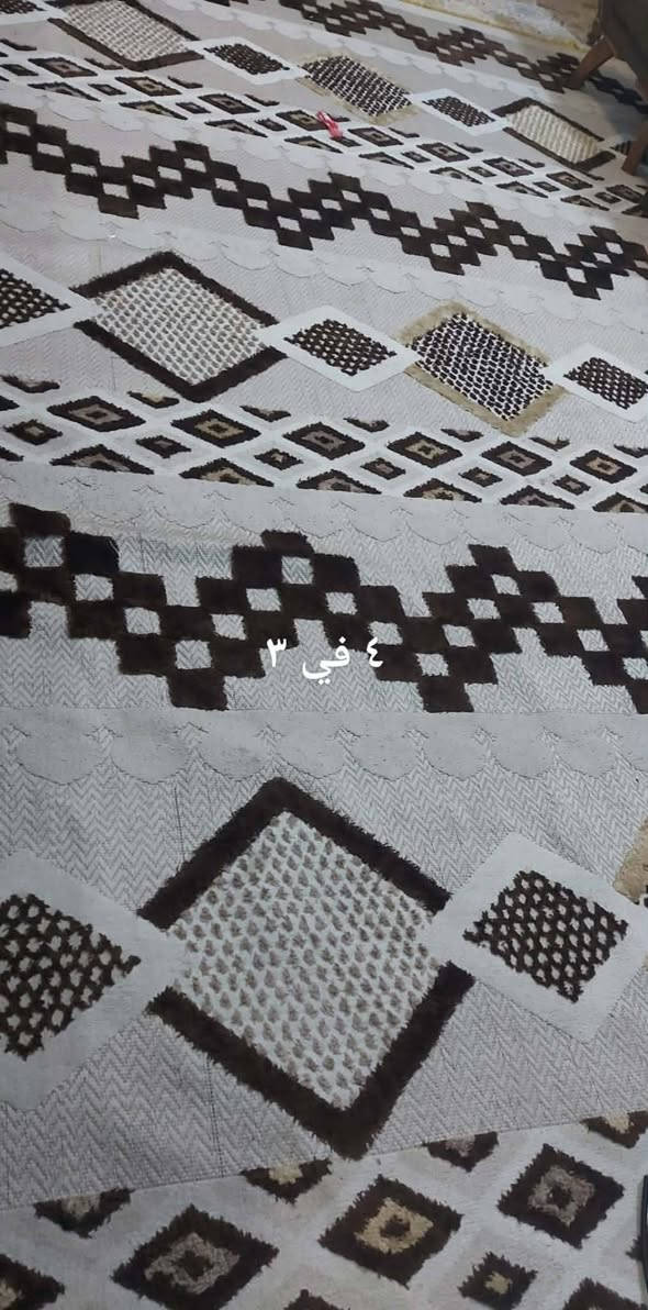 السلام عليكم 
متوفر يمي تخم او برده او زوليه جمع او الي يريد مفرد عادي اذا كلهن 450 او اذا التخم مفرد سعره 350 او البرده 6 امتار وطول 3 درجه اوله او بيها ماسكاتها سعره 80 او الزوليه سعره 80 الي ايريد تفاصيل اكثر خاص او كل الهلا


**إذا كنت صاحب هذا الإعلان وتريد حذفه لأي سبب، رجاءا أرسل رسالة إلى الدعم الفني**