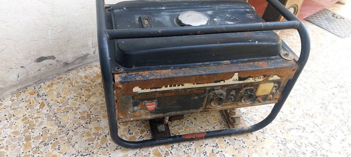 السلام عليكم مولد 12 امبير للبيع السعر 150 وبيه مجال 
مكاني شارع المطار مقابيل باب الخروج مال المطار


**إذا كنت صاحب هذا الإعلان وتريد حذفه لأي سبب، رجاءا أرسل رسالة إلى الدعم الفني**