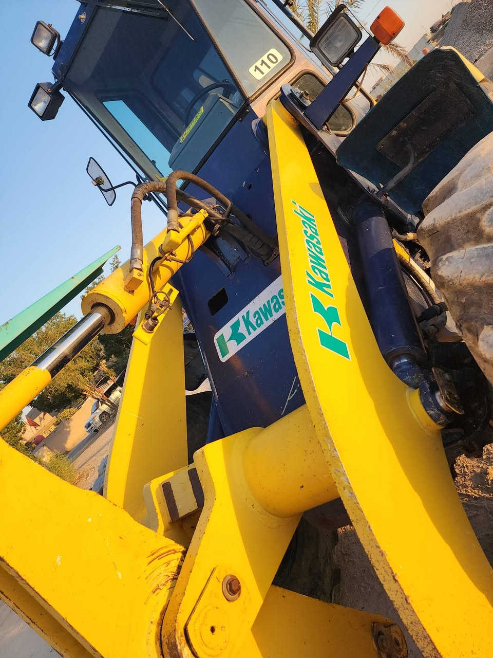 بسم الله
كاوسكي حجم 60za
دخول جديد وارد اليابان 🇯🇵

مكينه 6 سلندر  ازوزه كير ميكانيكي 
 تدفئه تبريد بلادي شغال 👍

مكفول كفاله عامه صبغ تبدل فتح 
العنوان بابل الحمزه الغربي ع 

***********
