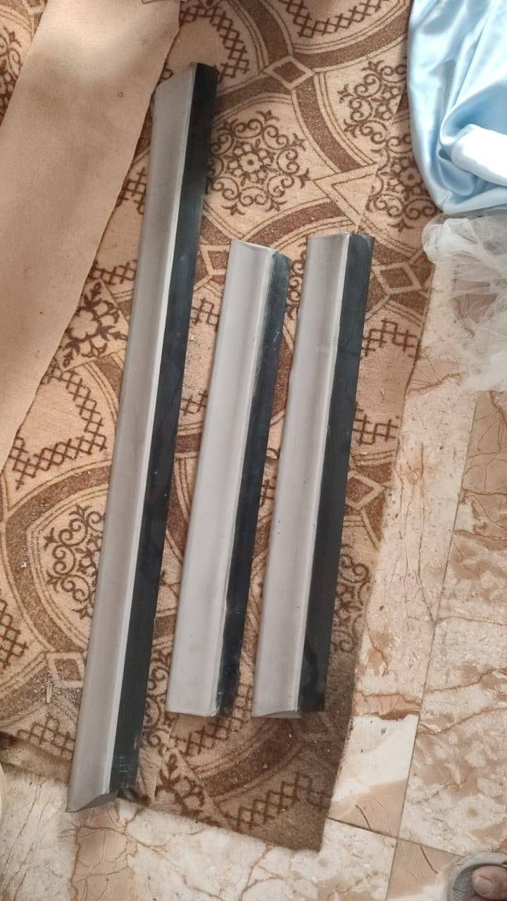 سلام عليكم غراض للبيع ترايش مال ارنب جوه الباب عدد 3 نضيفات كلش / واقيات اماميه مال دبل تريشه / هورن بوش صيني جديد / سكن راس الثور تكم صفحت السايق ÷ اشاره / كلمن وسعره خاص


**إذا كنت صاحب هذا الإعلان وتريد حذفه لأي سبب، رجاءا أرسل رسالة إلى الدعم الفني**