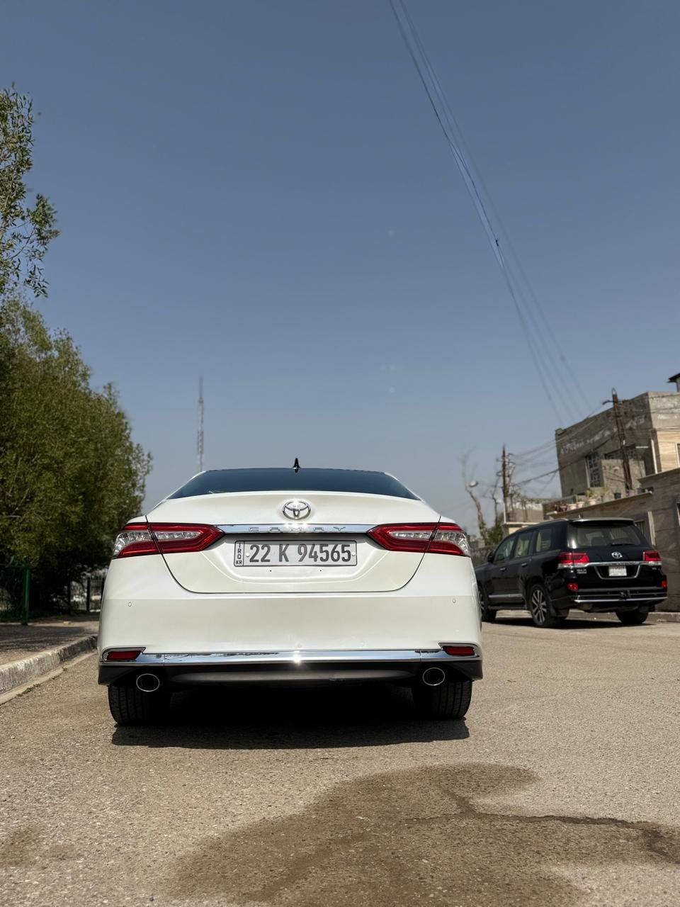 السلام عليكم
سلام عليكم ♥️ 
تويوتا كامر موديل 2024 تجميع صيني 
السياره ياباني بل كامل فقط مشدود (متجمعه بالصين) اعتقد الاغلبيه يعرفون هل معلومه 
❌ملاحضه :- السياره بانزين فقط مو هايبرد 
السياره فولل الفولل VIP مواصفات واضحه بل صوره
❇️ رادار امامي 
❇️عداد دشبول دجيتال الكتروني 
❇️حساسات امامي خلفي 
❇️ داتا شو 
❇️داخل جلد جملي 
❇️مثبت سرعه وتحديد مسار 
❇️ 3 وضعيات قياده ايكو _ نورمال _ سبورت 
❇️ بنوراما  واللون ابيض صدفي 
❇️سياره ماشيه 40km
مكينه السياره 2,500 اربعه سلندر 
وهواي مواصفات واضحه بل صوره ومذكرتهن حتى ما اطول 
❌ السياره بيهه بوارد ثنين بسطات وصار بيهه صبغ شبر جوه الرقم الخلفي فقط 
السيارع باسمي  عنواني 📍بغداد _ البلديات 
تريد تحويل او وكاله بل يعجبك 
واي ستفسار حاضر ع واتس او اتصال 
السعر ($23) وبيهه مجال 
☎️ ***********
