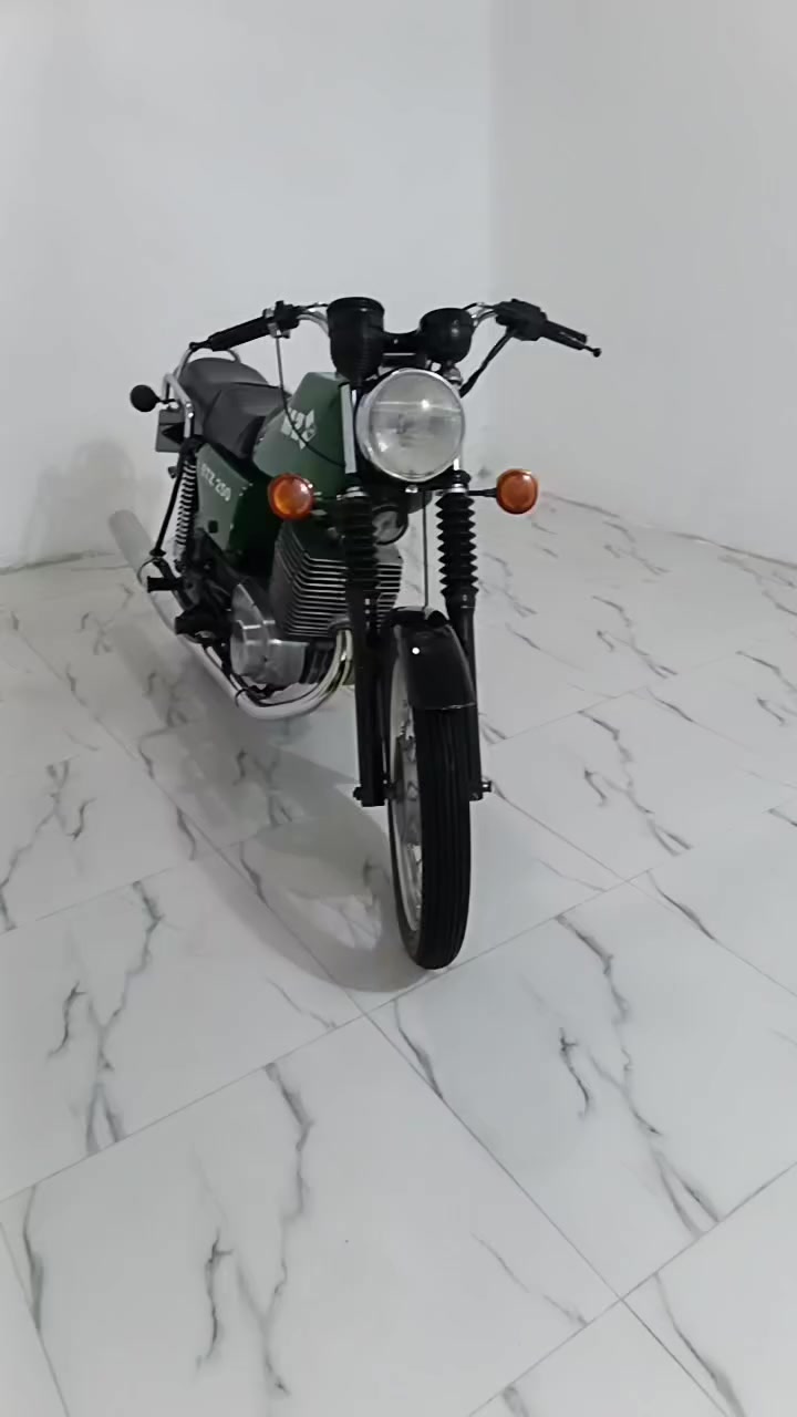 السلام عليكم ماطور 82 لبيع مابيه لحم فقط خشم رقم وسنويه بدون راعي ماطور خير من الله مكاني نجف  ***********
