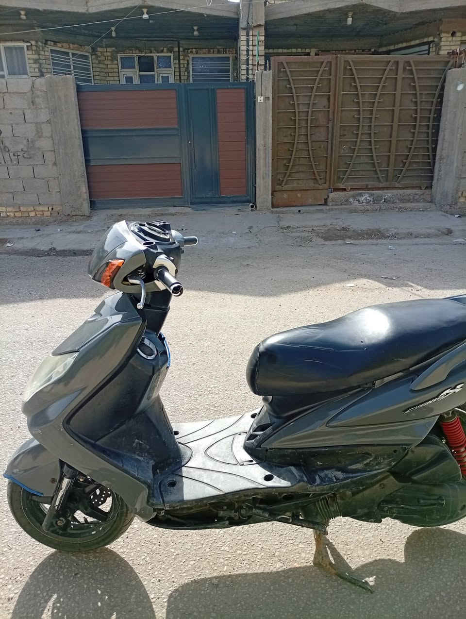 السلام عليكم
سكنز فحل ياباني للبيع 
قبق نفخ 
المكان بابل ـ سده الهنديه ـ حي البكر 
السعر 750 وبيه مجل 
الرقم ***********
غير متواجد على الفيس بوك
