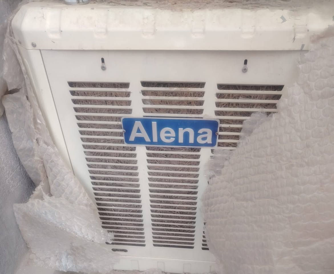 مجمده ومبرده للبيع... المبرده استخدام شهر بس جديده والمجمده تركيه شغاله ونظيفه وتجميدها فوول الاستفسار ***********
