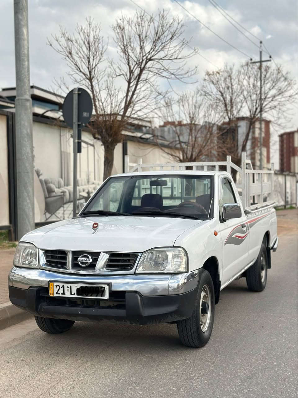 نیسان پیکاب 2012 
بێ بۆیاخ ✅بێ سارد ✅بەس دوو شوختی هەیە شایەنی باس نیە 
گێڕ و مەکینە نەکراوەتەوە بەشەرت✅

سەیارەکە زۆر خزمەت کراوە  , تەنانەت فڵنجەی کون کونی بۆ دانروە بۆ ئەوەی بانس و فڵنجەی لەکاتی ئیستۆپ گەرم نەبێت 

گێڕ , مەکینە , تەبرید , تەقە و ڕەقە ،تەحویل و وەکالە هەمووی بەشەرت ✅

سەنەوی تا 2031 تازەیە , هەزەو بەڕادی تازەیە 
٢٥٠ دینار مەسرەفی تیانیە 
سعر ١٤٨ گەڵا و مەجالێکی کەم 

*********** ـ السليمانية, العراق
