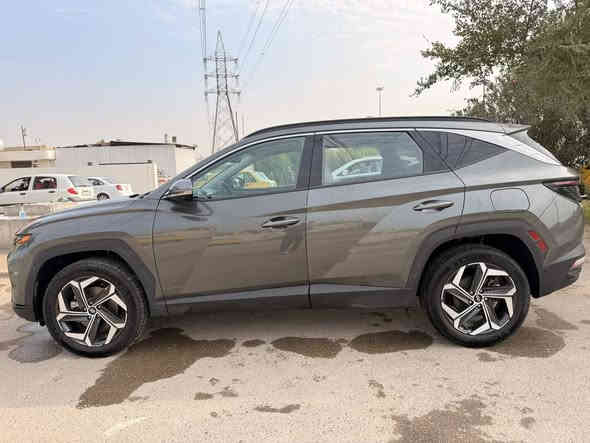 المواصفات :- كاليكرافي محرك 4 سلندر 2500cc
1. شاشه

2. كيجات دجيتل

3.كامرا 360 درجة  

4.بانواما على طول السيارة 

5. بصمه 

6.تشغيل عن بعد

7. رادارات جانبيه وأمامي وخلفي 

8. ايقاف ذاتي

10.بكلايت لد 

11.اشاير بالمري

12. كشنات الأمامي تبريد وتدفئة
و بالكشنات الخلفية تدفئة

13. تحديد مسار
وقيادة ذاتية جداً ذكية وسلسة 

14. نظام ايكو +سبورت + سمارت + نورمال

15. هند بريك بصمه

16. اوتو هولد

17. لايتات زنون عدسه عالي ناصي

18. رادار 

19. صندوك كهرباء 

20. صندوك ذكي يفتح عند الاقتراب

21. قطعتين تبريد 

22. شفتات بالاستيرن

23.  تحكم بالريمونت السيارة ترجع وتمشي ليكدام عن طريق السويج 

24. حساسات خلفي امامي

25. كامرات 360 درجه 

26. كشنات جلد 

27. كشنات كهرباء 

28. كشن السايق ميمري وضعيتين 

29. فور ويل 4x4

30.نظام  (Htrac)

31.تدفئة استيرن

32. شحن لا سلكي 

السيارة بشهر الخامس طبت للعراق واني صلحتهة حادثهة قطعتين جاملغ وباب جهة اليسار و بدلتهن نفس اللون طبق الاصل يعني السيارة بدون صبغ وايرباك البردة فقط طاك ورجعتة سستم السيارة كاملة وجاهزة بدووون نقص 
السعر 230$ 
العنوان بغداد حي العدل 
***********
