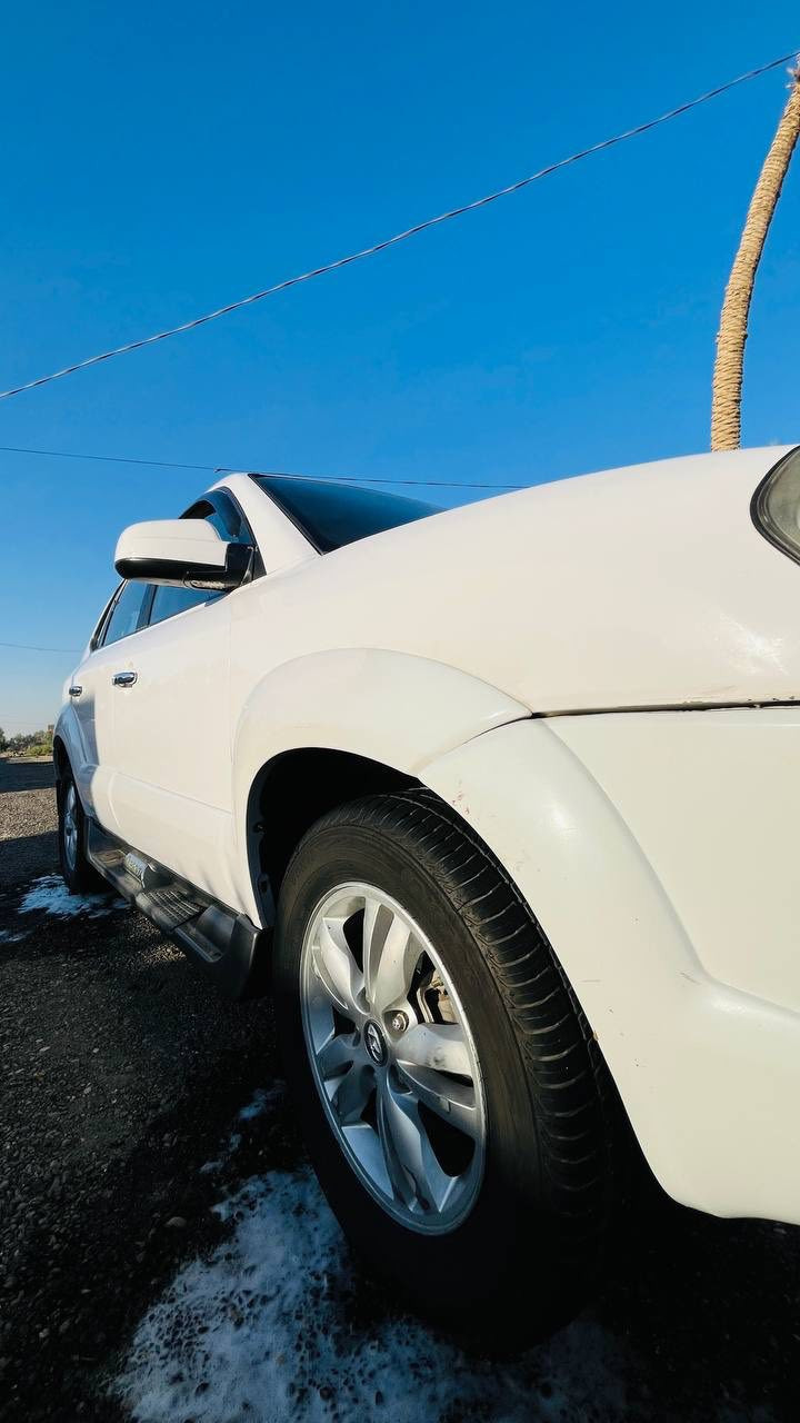 السلام عليكم 
 هونداي توسان موديل ٢٠٠٩ وارد خليجي
 . محرك كير كفاله شرط 
حداديه صدر
تخم تاير جديد
محرك ٦ / ٢٧٠٠
بيها فقط بارد وشويه صبغ السونار بلمنشور 
رقم اربيل سنويه منتهيه
مكان السياره الحله القاسم
سعر ١١٠ 
اتصل وتدلل ***********
