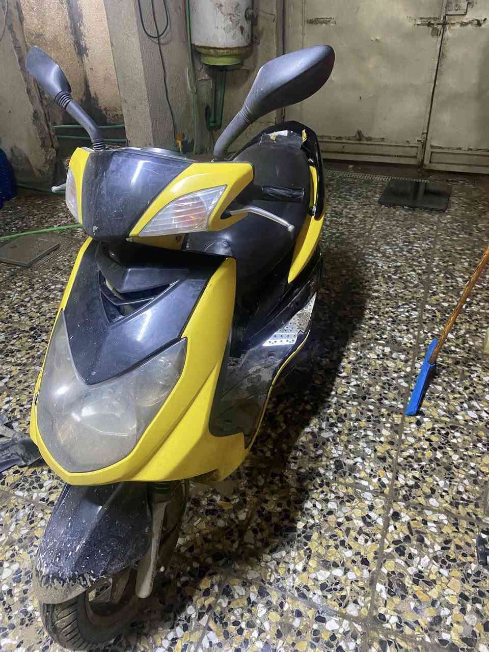 السلام عليكم دراجه سكنس للبيع الدراجه عيبه كابريتر السعر 500 مكان الدراجه بغداد الرستميه او بيه مجال ***********
