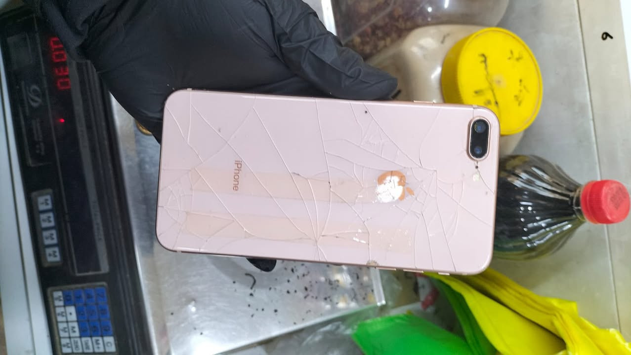 سلام عليكم ايفون 8بلاص مبدل شاشه و بطاريه 100و كسر بل شاشه و الضهر مفطر ذاكره 64
السعر 70 بي مجال و مراوس مكان حي العباس ***********
