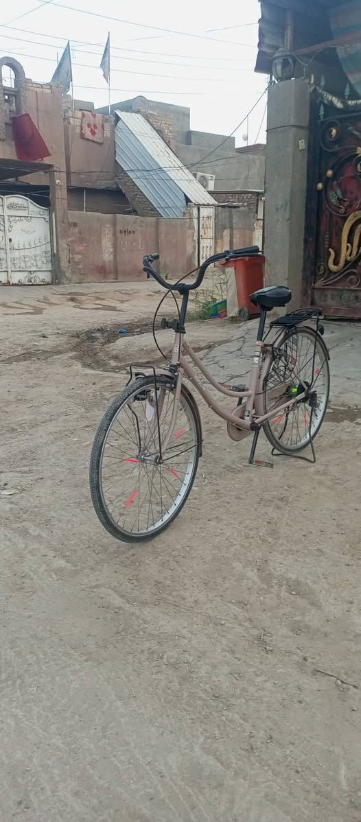 باسكل لبيع  130وبي مجال شي قليل


**إذا كنت صاحب هذا الإعلان وتريد حذفه لأي سبب، رجاءا أرسل رسالة إلى الدعم الفني**
