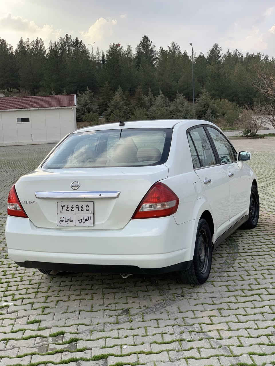 سەرەتا بەناوی خودا 
نیسان تیدا سنوق 
تەنها بۆفرۆشتن مودیل ٢٠٠٩ سپی سەدەف سەنەوی ٥ ڕۆژە بەسەرچوە بەناوی خۆمانەوەیە ڕەسمی سۆنەریم داناوە بەشەرتی گێرو مەکینەو کرانەوە  ١٠٠$وەرەقەو مەجال لە سلیمانیم 
ژ.***********
***********
ئەدمین💙
