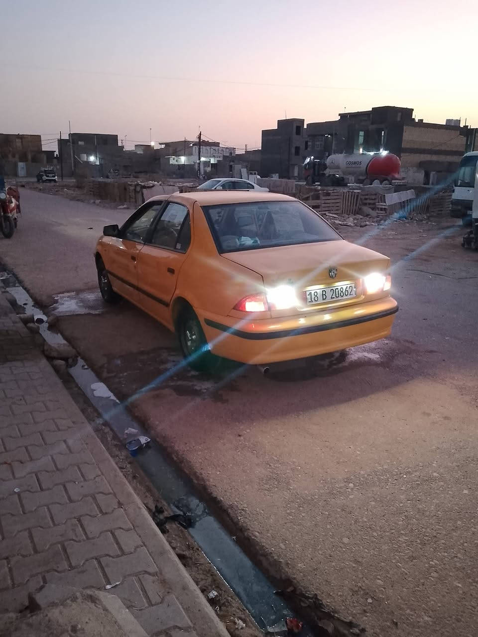 سلام عليكم سمند البيع مديل 2012محدثه كله 2017مكفوله من الضربه الخياس معمر دوس وهلال الخلفي مكينه وكير وتبيريد وتايرات كله شرط جديد سياره معايزه كلشي سستم وشاشه لايت زنون مصفره هيه مرور ولا ربع مكاني السماوه سعر سياره ٣٥بيه مجال غير متواجد على الفيس 0786 358 7425 واتساب او نتصال
