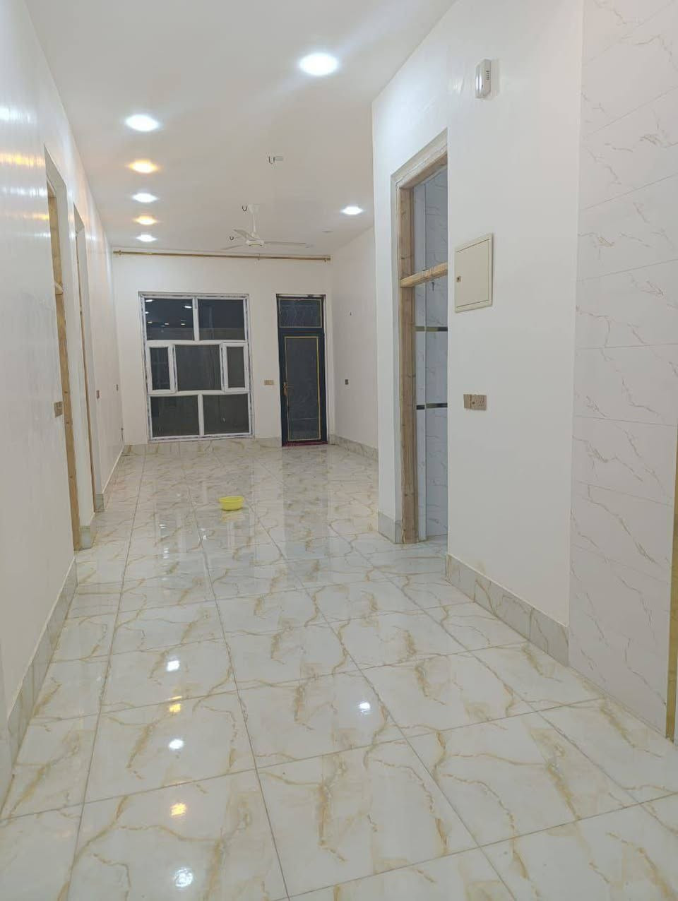 علق بكلمة ( تم ) على المنشور بالصفحة الرئيسية لكي يصلك السعر
لتصلك المزيد من العروض يرجى متابعة الصفحة
👆👆👆

للبيع دار في منطقة الكوت الجديدة مجمع النفط الثاني مساحة 500 متر مقابل ساحة ...
الدار بناء حديث 2025 
طابق واحد :
يتكون من غرفتين نوم وهول ومطبخ واستقبال وصحيات وكراج وحديقة امامية كبيرة وحديقة جانبية كبيرة 
البيت قريب على مدرسة 

📍📍  للاستفسار اكثر يرجى الاتصال على ارقام المكتب
            او التواصل عالخاص
         ☎️   ***********
         ☎️   *********** 

🌍  عنوان المكتب // كوت الخاجية شارع 40
       مقابل العزاوي للاجهزة الكهربائية
       مجاور صبحي ابو الفلافل 

📍📍 نستقبل كافة عروض البيع والشراء للدور والاراضي السكنية.
