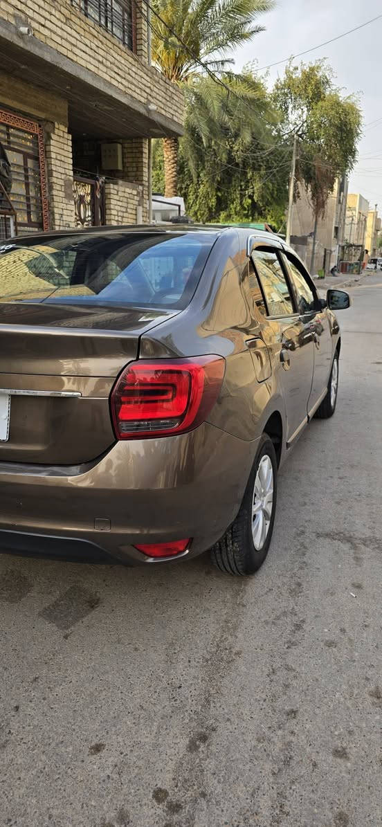السلام عليكم رينو سنبل للبيع فقط حرة بسمي هزه جديده سونر موجود ويه الصور السياره جديده السعر 87 بيهه مجال قليل مكاني الشعله حي الجوادين *********** ابو علي 2020
