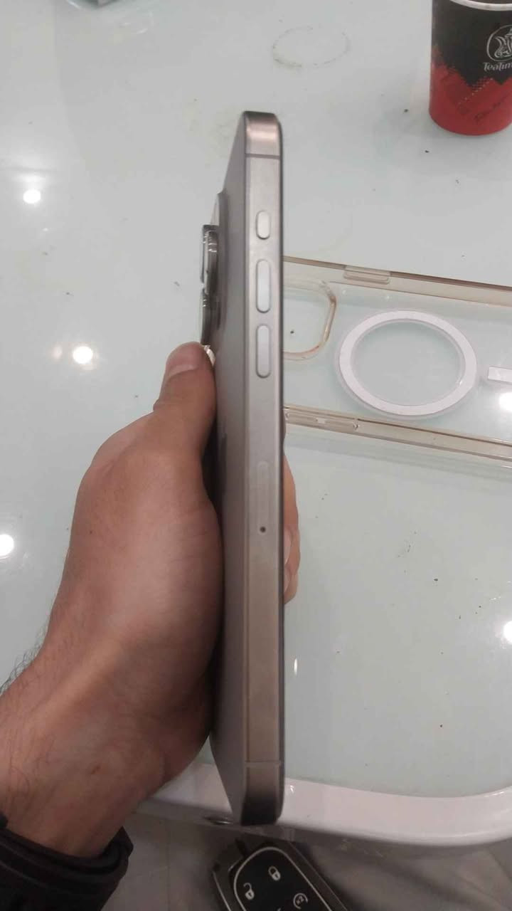 ايفون 15 برو ماكس ذاكره 256بطارية ١٠٠ مكفول من كلشي لا مفتوح ولا مصلح مكاني بغداد *********** بغداد, العراق
