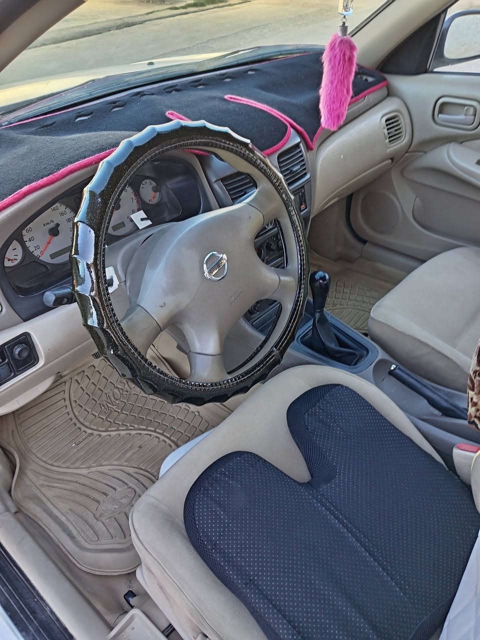 سني 2008 عادي مكفولة من الصبغ عدا الهلال وبيها بارد راس البنيد .. عدا الهلال مصبوغ والسعر 92 بيها مجال او مراوس باوتو ماتيك ..والاتصال خاص


**إذا كنت صاحب هذا الإعلان وتريد حذفه لأي سبب، رجاءا أرسل رسالة إلى الدعم الفني**