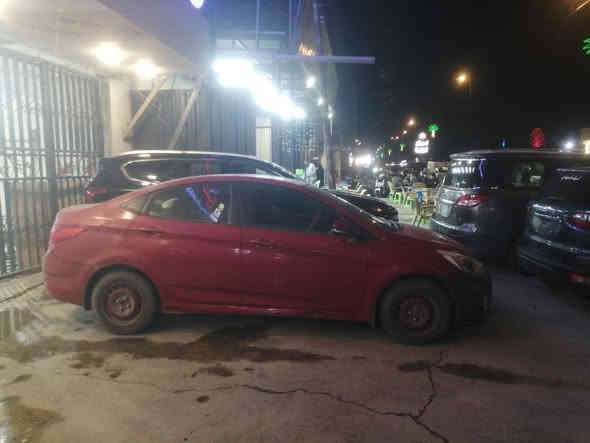 سلام عليكم
اكسنت موديل ٢٠١٥ محرك ١٤٠٠ رقم قادسيه مشروع وطني
السياره خليجيه سابقآ مكفوله و صارت بيها دعجه البابين و الجاملغ الخلفي بسبب تكتك ضربها و هي واكفه و شرد السياره بيها شويه جراد تحتاج ترتيب بسيط السعر ٧٧ و بيها مجال بسيط و للاستفسار اكثر يرجى الاتصال بصاحب السياره على الرقم  *********** اخوان اليريد يستفسر يتصل عالرقم مو يمي
