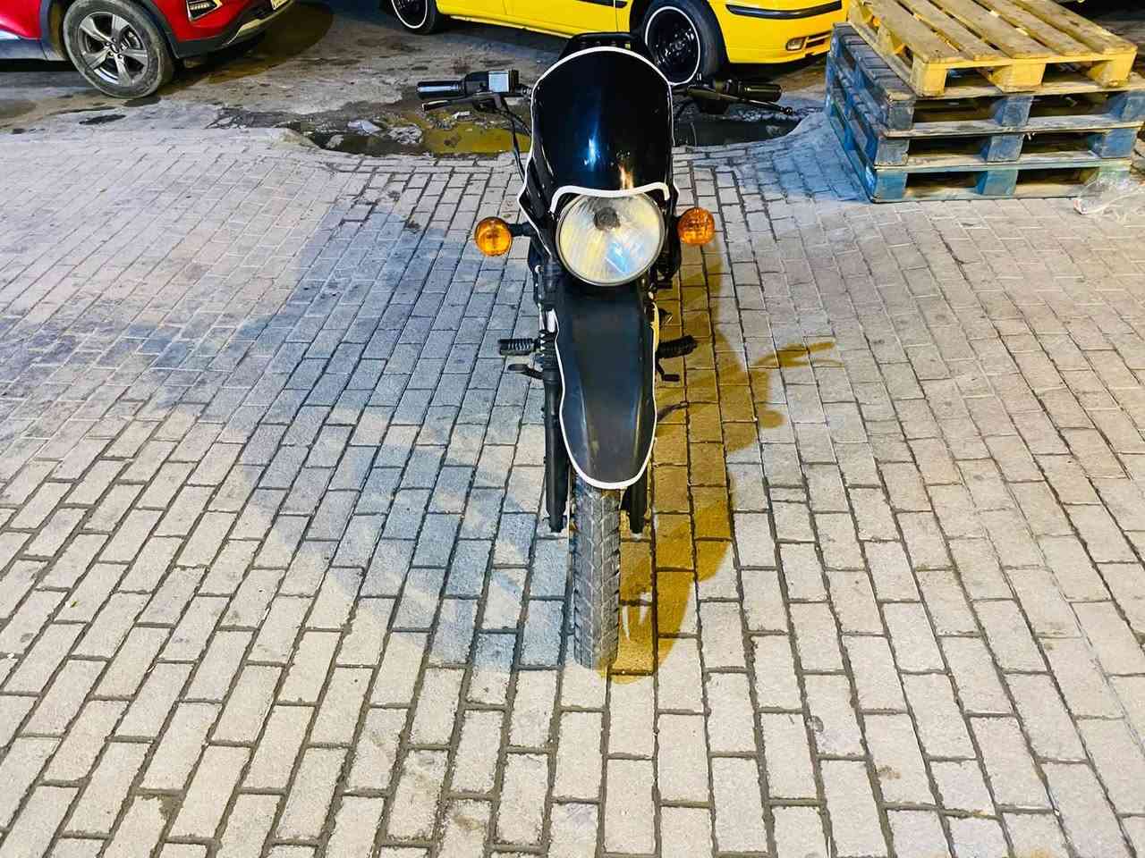 دراجه بوكسر جبلي موديل 23  لا تنقيص ولا تبخير ولا نضوح  ومن اكتب خرسه ابمعنه الكلمه
الدراجه بدون اوراق بدون اتكفل دوله وعشائر وقانون 

جيب وياك تقبيطه مال كيفه فيتريه 

العنوان بغداد مدينه الصدر 
السعر 950 وبيها مجال حك الجيه 
لايت زنون اب 50 الف  

***********
***********
