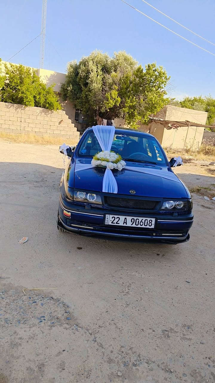 سياره لبيع اوبل فكثرا موديل 1992محرك 20 كير عادي محرك كير ابشرط سياره صبغ جماليه رقم اربيل  شرط تحويل وكاله سنويه ساقطه صار سنه سعر 50بي مجال للطيبن رقم موبايل ***********
