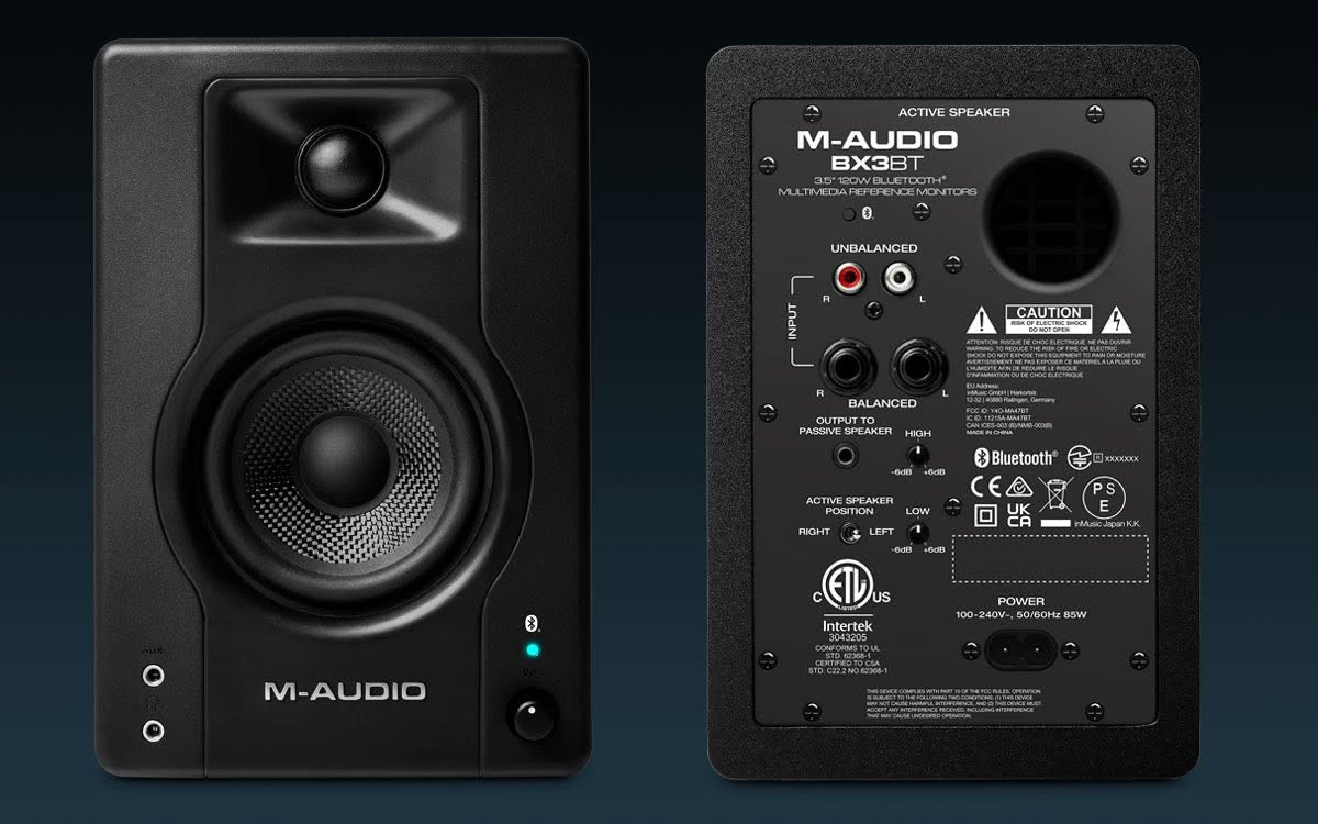 للبيع: سماعات مونيتر احترافية M-Audio BX3BT (بلوتوث)
للبيع سماعات استوديو ومولتميديا احترافية وغنية عن التعريف، نظيفة جداً وبحالة ممتازة.
 مميزات السماعات:
 الموديل: M-Audio BX3BT (النسخة اللي تدعم البلوتوث Bluetooth).
 القوة: 120 واط (صوت نقي جداً وبيس قوي ومتوازن).
 الحجم: 3.5 إنش، مناسبة جداً لمهندسي الصوت، صناع المحتوى، الجيمنج، أو سماع الموسيقى بدقة عالية.
 المداخل: تدعم البلوتوث اللاسلكي، ومداخل (AUX، RCA، و Balanced 1/4")
 
125 الف
***********

