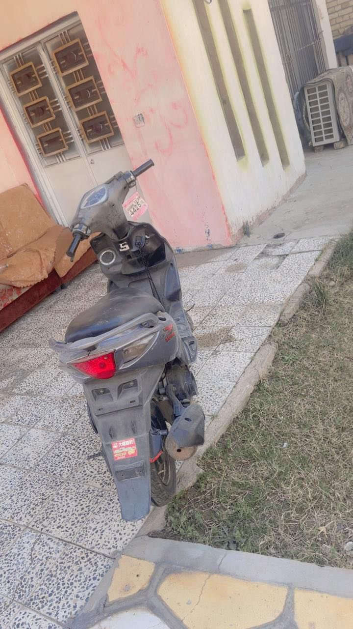 ماكس مضلع للبيع دراجه خير من الله شلعه ومعدل دراجه بلاديه من الطول لطول كفرات بلادي دراجه نكره سلف بكل وكت وهندر شغال مكاني بغداد الحبيبيه قرب حيدر ابو الشربت رقمي *********** السعر 700 وبيه مجال حك الجيه
