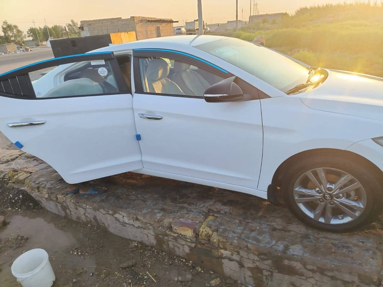 ال نتره موديل 17خليجي رقم بصره لوحات جديده سنويه 2030ماشيه 270سياره جاهزه من كلشي السعر 130وبيها مجال حك الجيه مكانها ذي قار قضاء الفجر رقم صاحب السياره ***********
