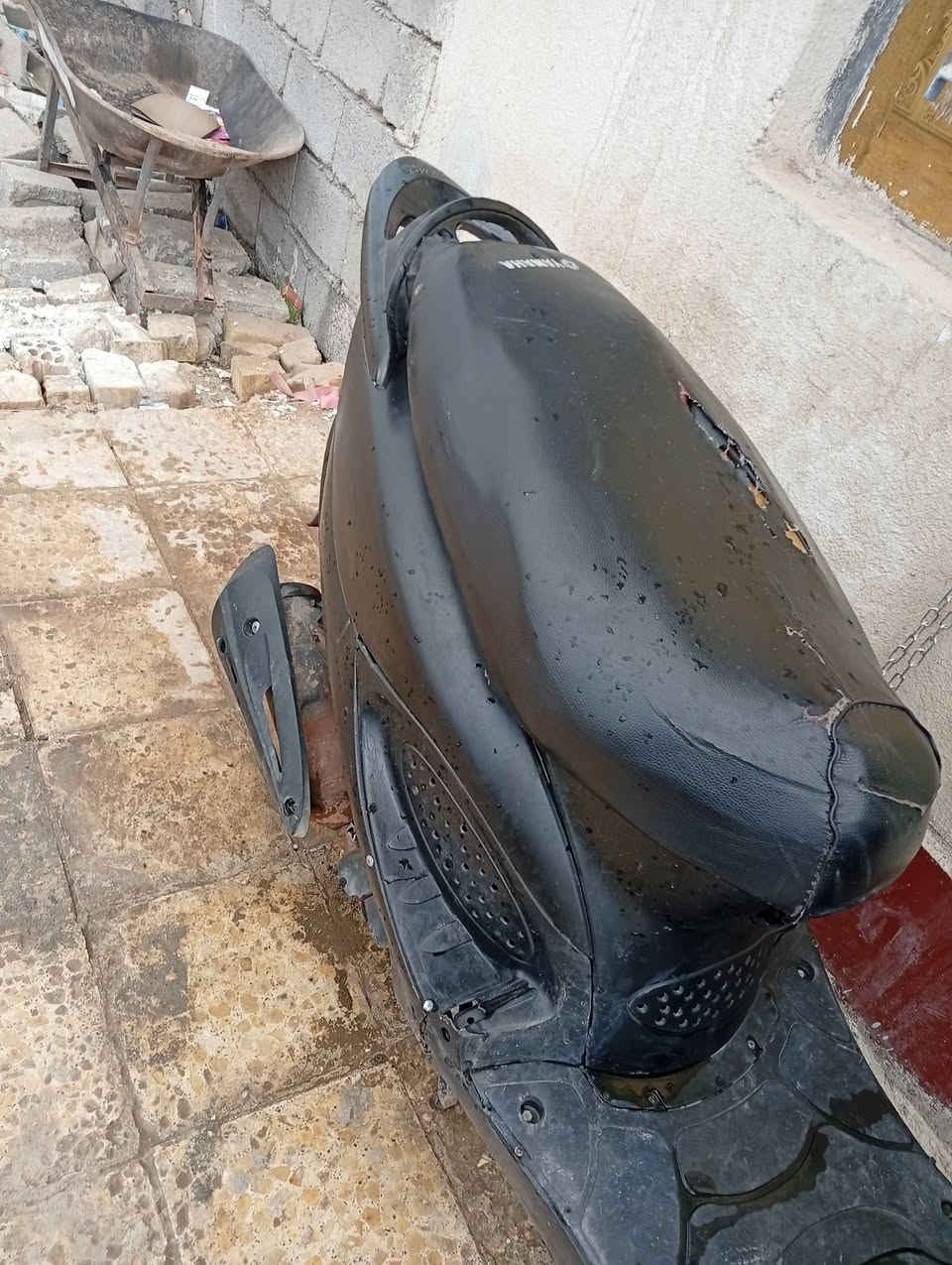 السلام عليكم كامكو في تو دراجه مكينه مفتوحه اشاير شغاله لايت جنطه كيج بانزين كيلو متر سكنات بك لايت بريك أمامي وخلفي مركز الناصريه الصخين السعر 300وبيه مجال‏‪0780 847 0350‬‏ رقم بي واتساب
