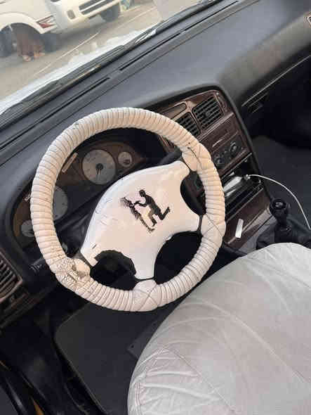 سلام عليكم اخوان بيجو بارص موديل ٢٠١٥
بيها بارد بالبنيد بالوجه بس والهلالات معمره الباقي السياره مكفوله 
صدر امامي جديد 
تخم تاير جديد 
دوشمه جديده 
سنويه للـ٢٧ 
سياره جاهزه مكينه كير فرنسي اصل 
عليها هيئه وغرامات اقل من ١٥٠ الف يطيحن من سعرها
السعر ٤٠ وبيها مجال حك الجيه مكاني العماره رقم تليفوني ***********
