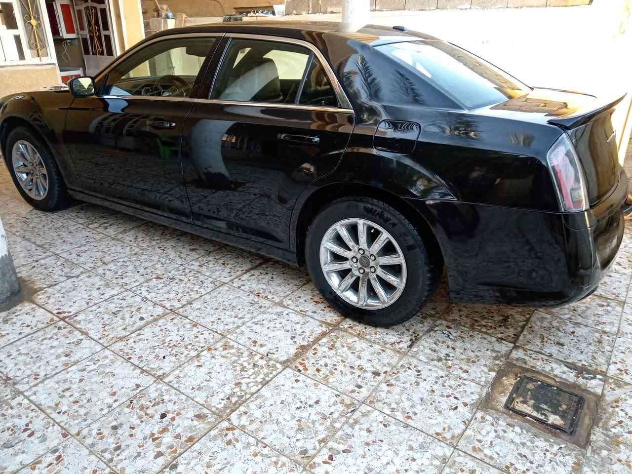 اللهم صل على محمد وال محمد أوباما 2013 فول عدا الفتحه s مكفوله من الحادث بدون ايرباك بدون دواخل بيها صبغ جاملوغ خلفي وربع جاملوغ أمامي أربيل بسمي *********** السعر 175 وبيها مجال
