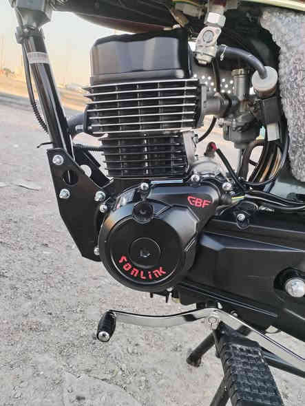 سلام عليكم سيفان موديل 2025 محرك ضاقطه وزنجيل 200 أوراق بغداد دراجه مطالعه مكفوله كفاله عامه تخم تأير كهربائيتات كامله مكان واسط العزيزيه الاستفسار عل رقم *********** دراجه زيرو
