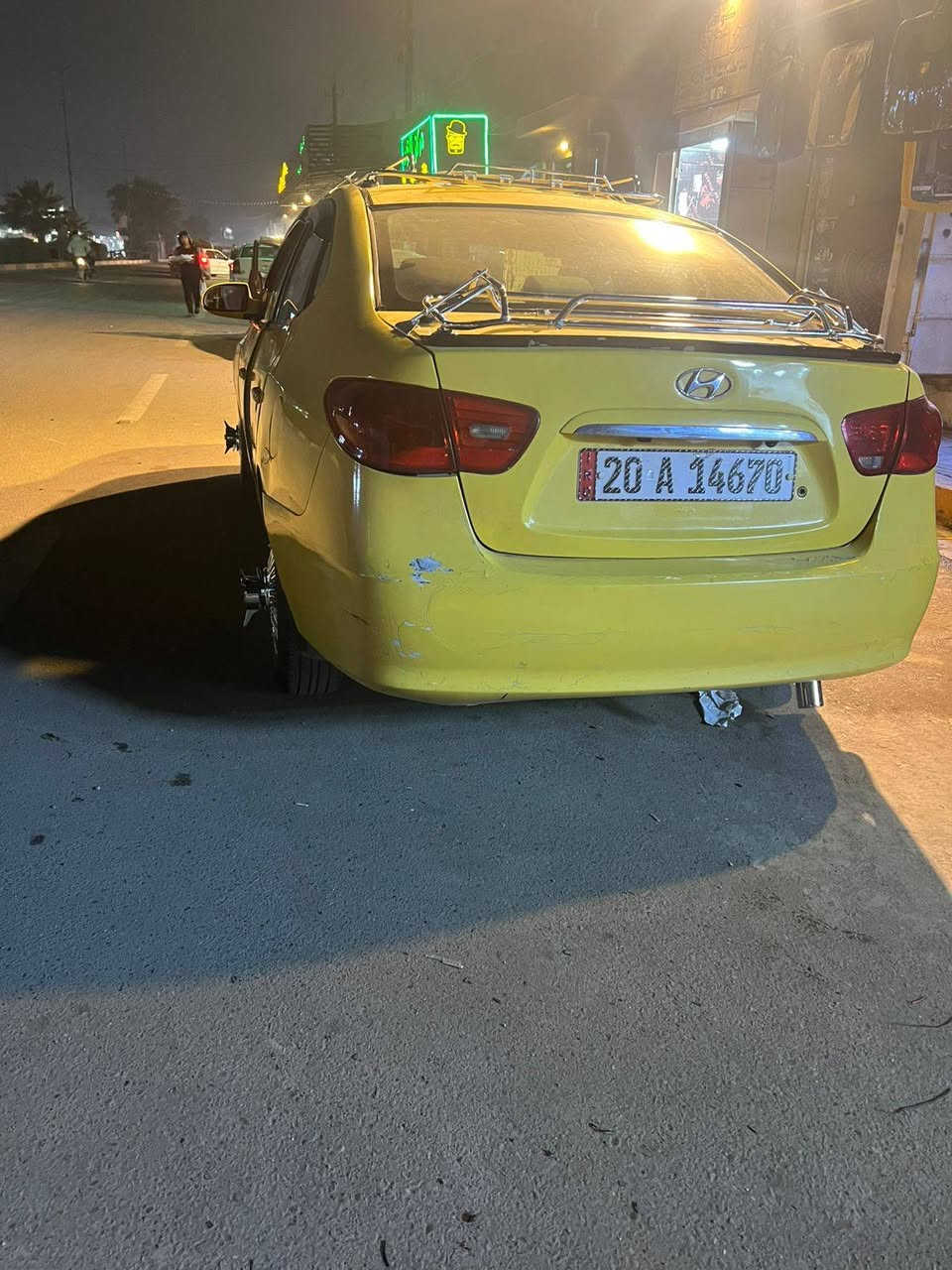 سلام عليكم النتره مديل 9سياره جاهنزه عله اخر حبايه مكينه 2000 امريكي  بيهه جملغ خلفي فقط السعر 85 وبيه مجال حك جيه عنوان بغداد شارع فلسطين رقم الهاتف ***********
