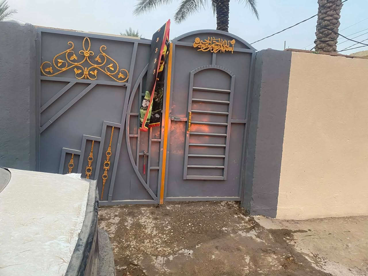 وره المستشفه بشارع علي راضي لبيت فاراغ ومساحه 200 جاهز من كلشي وبيه غرفه ستقبال صاله جبيره مطبخ ترك واحد جبير وثاني زغير وبيه مساحه جوه الدرج ترهم غرفه ثانيه


**إذا كنت صاحب هذا الإعلان وتريد حذفه لأي سبب، رجاءا أرسل رسالة إلى الدعم الفني**