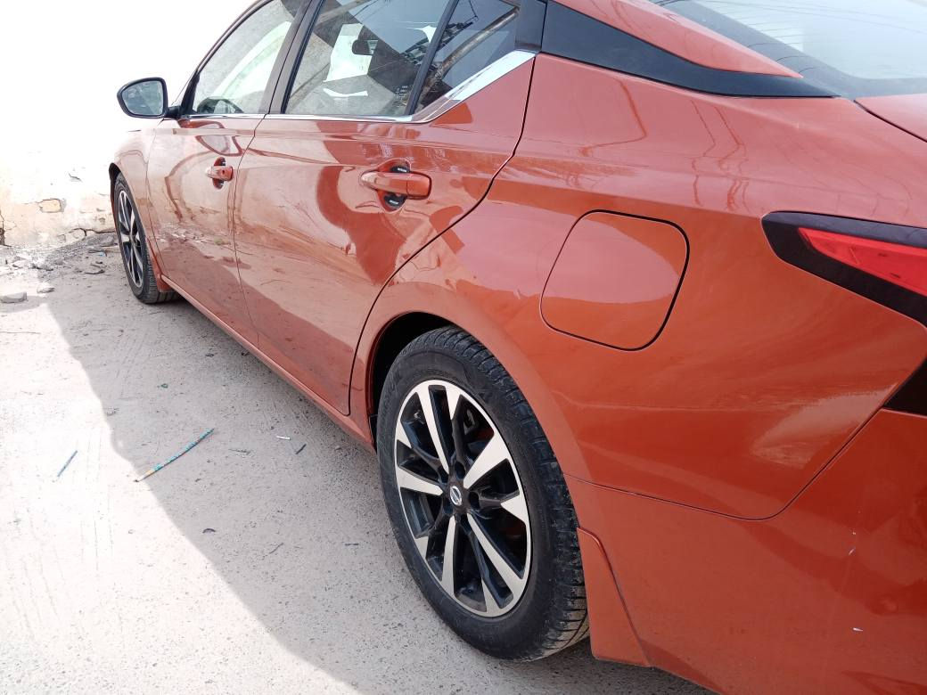 السلام عليكم
التيما موديل ٢٠ sr لون مشمشي مميز رقم اربيل مكانه بغداد للبيع او مراوس بعاليه توكسان او سبورتج او سلتوس حادثه بأمريكا جاملغ وبنيد سرقه وبيه هنا حادث بنفس الجاملغ المسروق جزء منه مصبوغ وجزء بارد والجاملغ عكس السايق بي بارد ٥ اصابع بخشم الجاملغ السياره حلوه وكاعده وعندي فديو توضيحي للسياره ذاكر بي كل التفاصيل وصور الحادث موجوده بغداد, العراق


**إذا كنت صاحب هذا الإعلان وتريد حذفه لأي سبب، رجاءا أرسل رسالة إلى الدعم الفني**