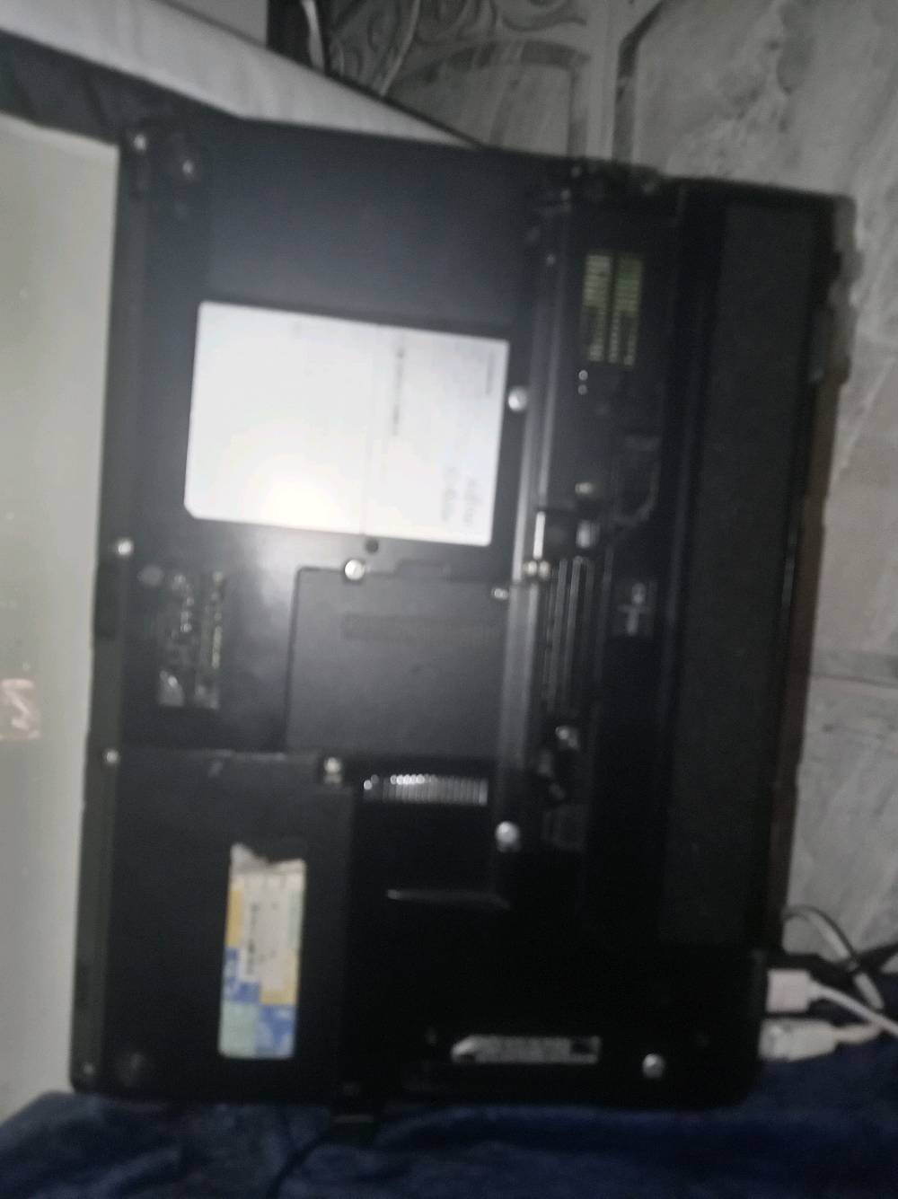 سلام علیکم لابتوب FUJITSU للبيع
✅ المعالج: Intel Core i5 الجيل الرابع
✅ الرام: 4GB
✅ الهارد: 250GB HDD
✅ نظام التشغيل: Windows 10 Pro (64-bit)
✅ الشاشة بحالة جيدة
✅ مناسب للدراسة، التصفح، الأوفيس، مشاهدة الأفلام، والاستخدام اليومي.
📍 الشاحنة الأصلية مالتها ابو الفيوز الثلاثي والمحولة الأصلية لشركة FUJITSU 
 📍 الشاشة قلاب تصير ايباد وتستخدم بالقلم الخاص بيها التفاعلي 
📍 وياها ماوس ألوان وكيبورد نظيفات
📍 منصب بيها برامج طابعة برذر ومنصب بيها vpn وادوات استخدام ومنصب بيها word
ملاحظة /الكيبورد الأساسي مال الابتوب بيه بعض الأحرف ما تشتغل ف اني انطيتك كيبورد وياها علمود براحتك
السعر / 150 وقابل للتفاوض بشي قليل وتدللون
مكاني /كربلاء-طويريج
+لايوجد توصيل إذا قريب عني تدلل