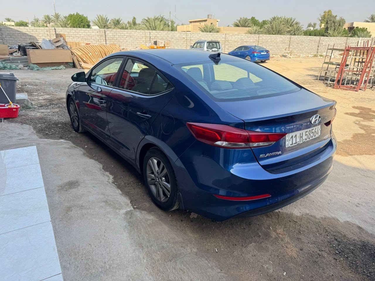 السلام عليكم 
النترا 2018 حادث امريكا بونيد و جاملغ بدون اير باك بالعراق صار بيها طخة خفيفة بالباب الخلفي راح انزللكم الصورة الصباغ الغبي صبغ جاملغ وباب ماشية 122الف السيارة بأسمي رقم جديد لحد سنه ٣٠ 
رجاء بس الشراي يخابرني تحويل ثاني يوم 
رقم الهاتف *********** مكاني الغزالية متواجد من الصبح لحد العصر
