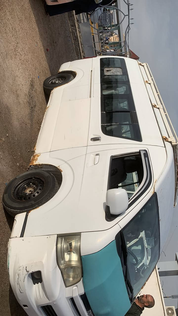 سلام عليكم جنبي 2014 سياره كفاله لا ضربه وله تعمير بعده 
حديده كله جديده مال هايس تجي وتشوف بعينك سياره بس الكير ماله يقر *********** مكاني بصره سنويه 2028
