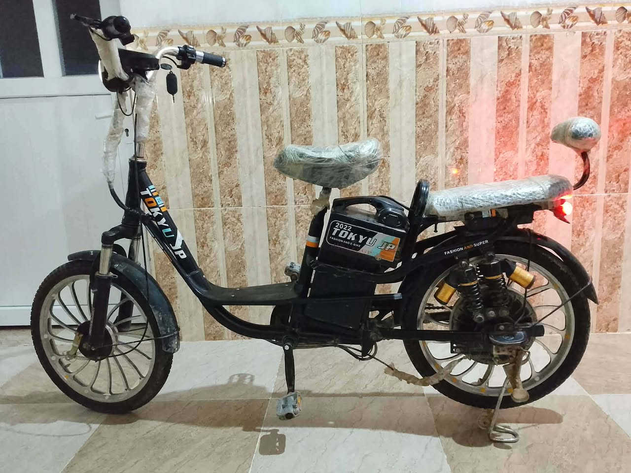 السلام عليكم عندي باسكيت شحن السعر 175 الخاص


**إذا كنت صاحب هذا الإعلان وتريد حذفه لأي سبب، رجاءا أرسل رسالة إلى الدعم الفني**