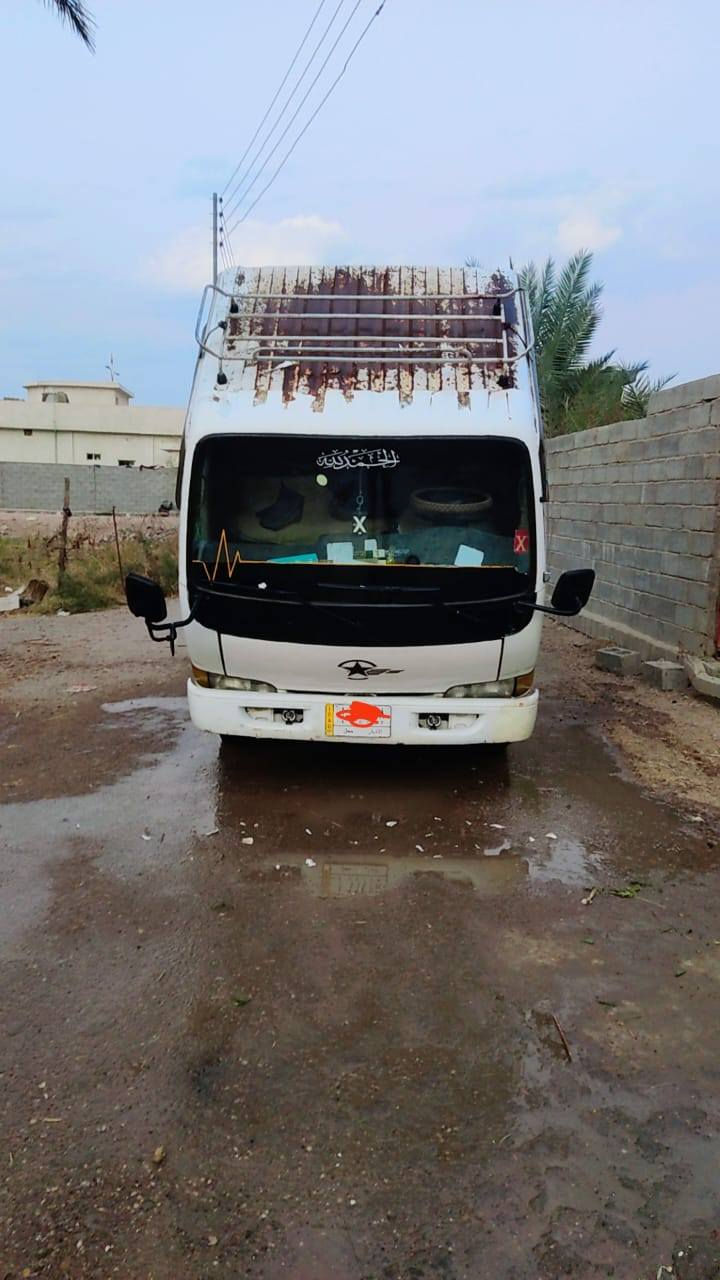 سلام عليكم للبيع كيافونتيره موديل٢٠٠٠سياره جاهزه مابيه نقص محرك٣٠٠٠ مجفت جديد باتري جديد مشط جديد تدفه شغاله ٧٠ وبيه مجال ***********مكلف بنشر
